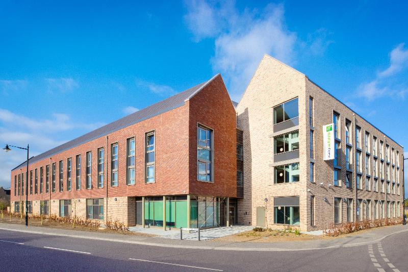 Holiday Inn Express Cambridge West Cambourne